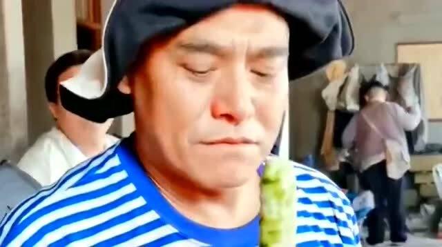 黑哥爆料吃瓜是真的吗,吃瓜真相揭秘，是真是假一探究竟